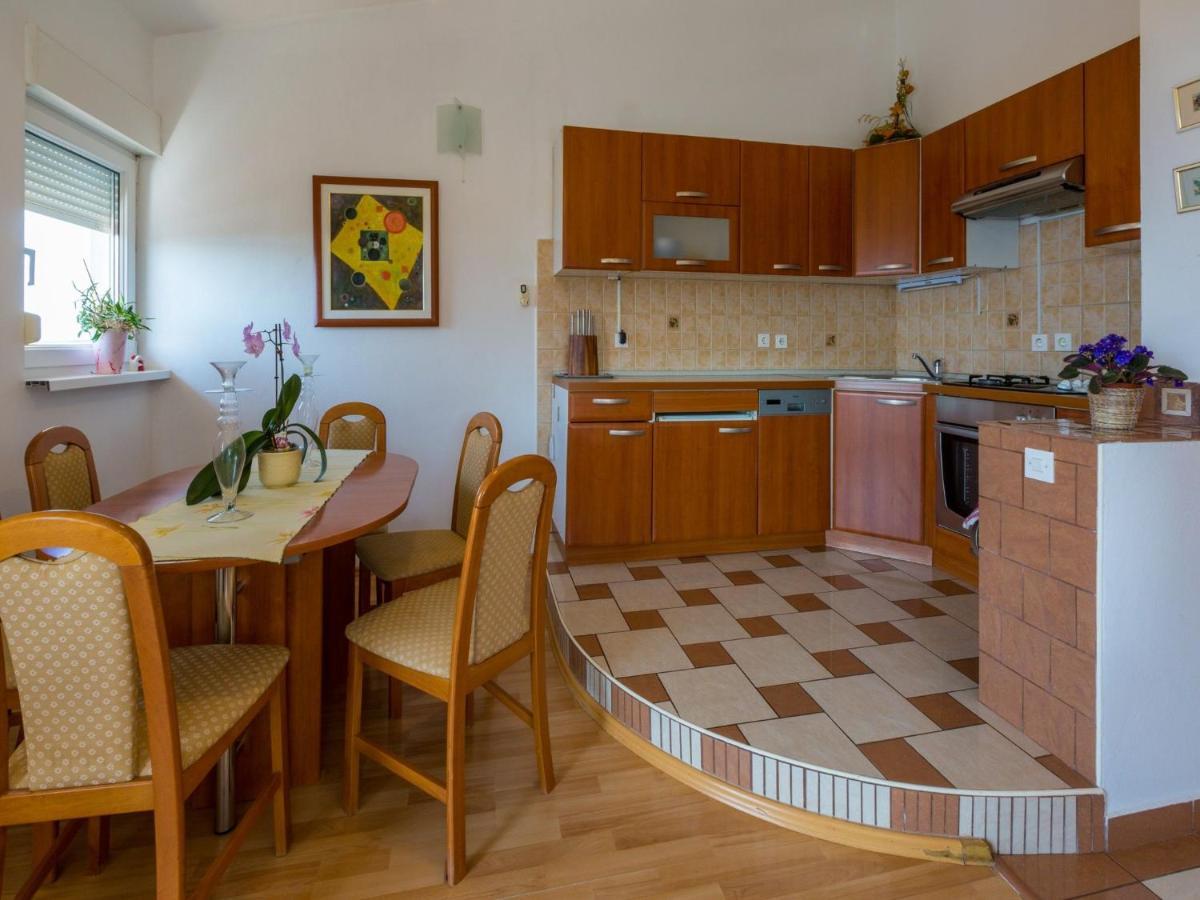 Apartments Ani ซริกเวนิซา ภายนอก รูปภาพ